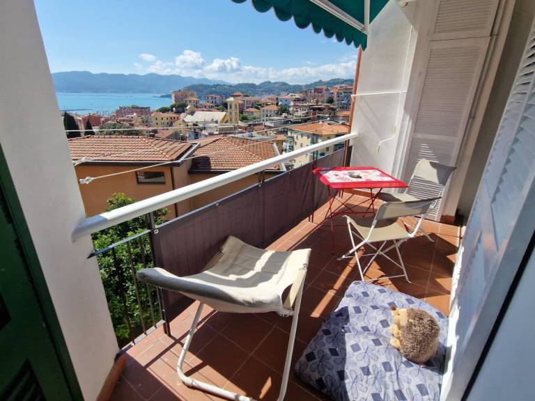 Holiday apartment with 2 rooms for 4 persons — photo 2