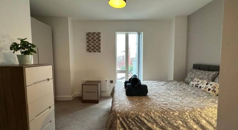 Apartment with terrace | Close to Manchester Town Hall in Manchester