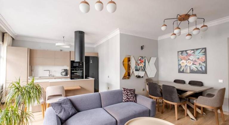 Central Istanbul, Luxury 3BR, 4 min to Metro in Marmara