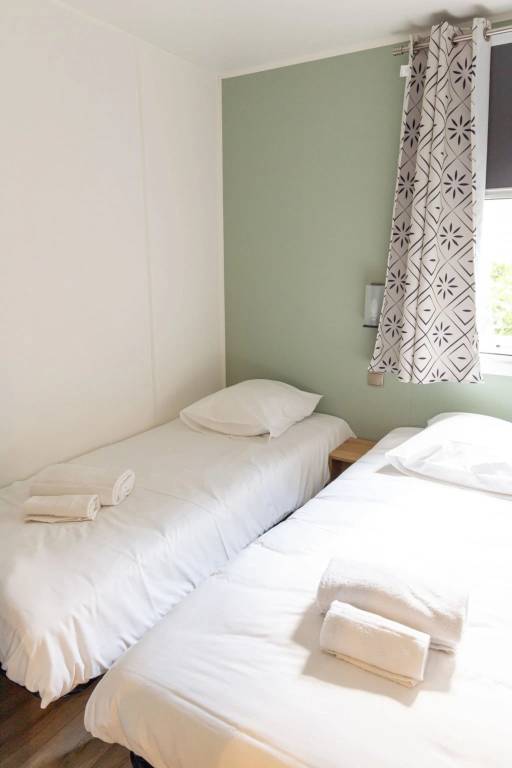 Family-oriented camping suite with sauna, jacuzzi & heated pool | Pets are welcome — photo 4