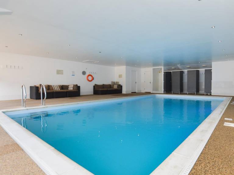 Fully equipped cottage with yard & pool | Pet-friendly — photo 3