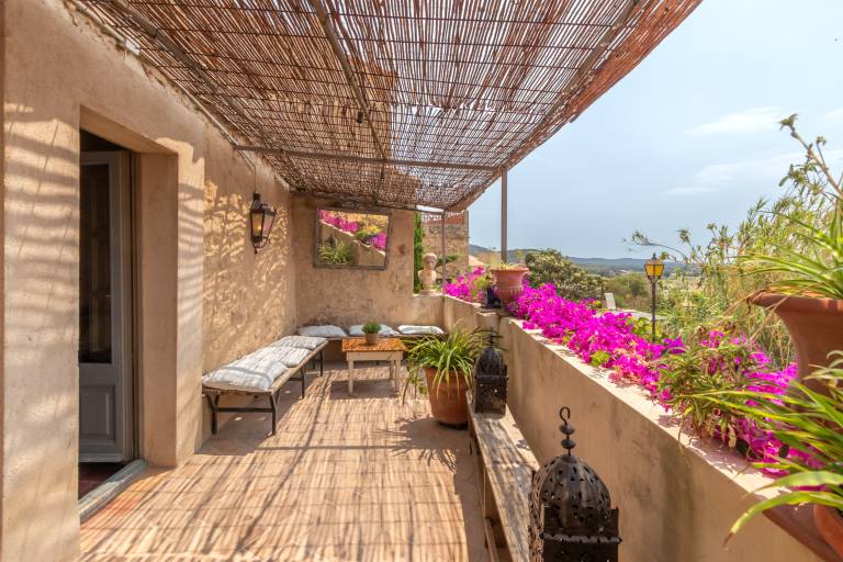 Holiday Home 'Rural House XVIII Century' with Shared Terrace, Wi-Fi and Air Conditioning in Begur