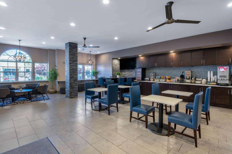 Microtel Inn & Suites by Wyndham Tracy — photo 3