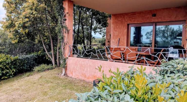 Rental apartment with garden, pool & terrace — photo 5