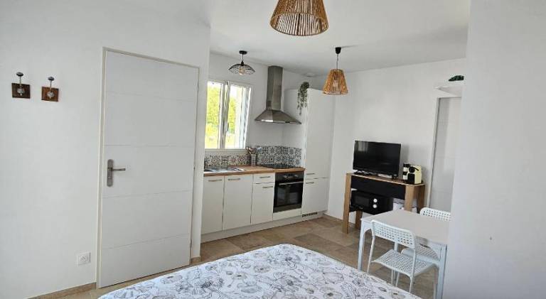 Rental apartment with 1 room for 2 persons in Angoulins
