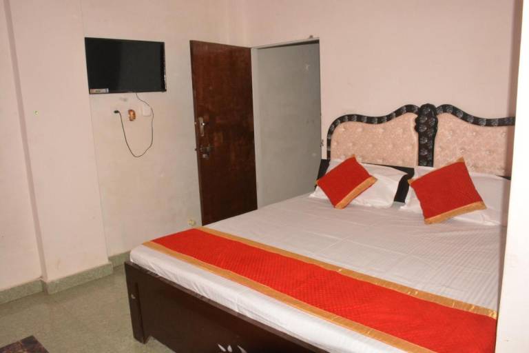 Hotel Holiday in Agra