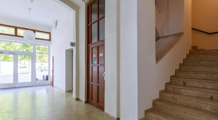 Serviced apartment with terrace | Dogs allowed — photo 3