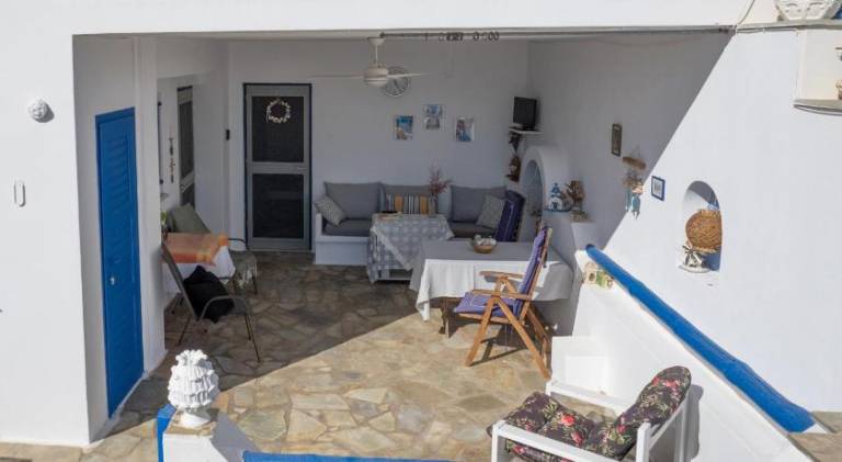 House with 2 rooms for 5 persons in Naxos