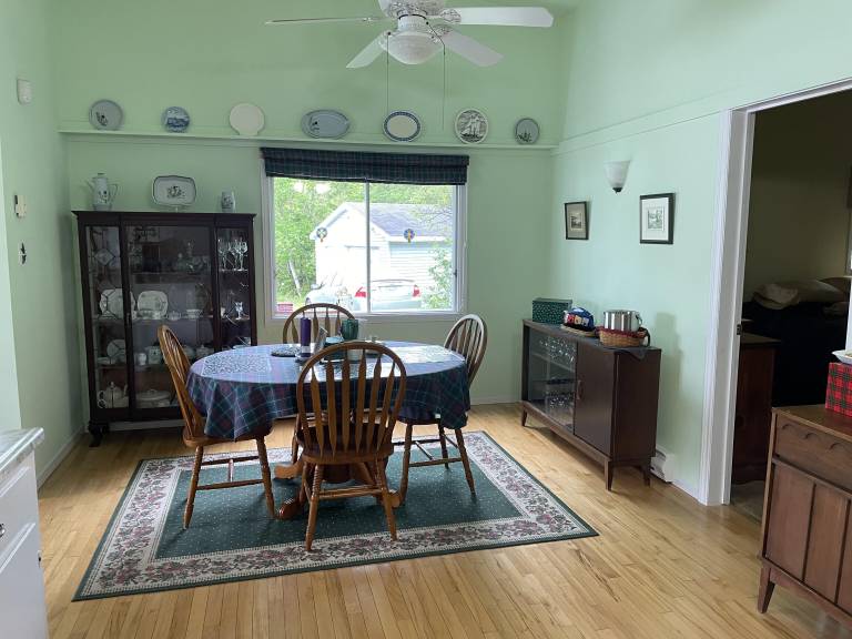 Cabin Upper Kempt Head