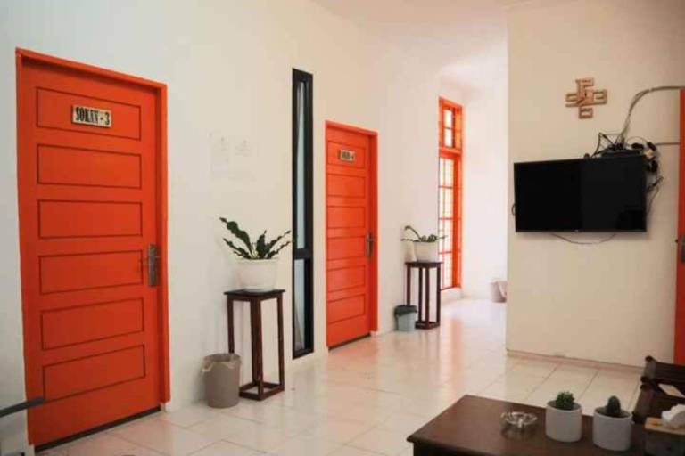 OYO 93311 Pesona Orange Homestay