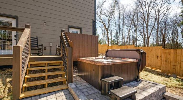 Tranquility/Mountain Cabin/Indoor Pool/Hot Tub/Games/Views — photo 5