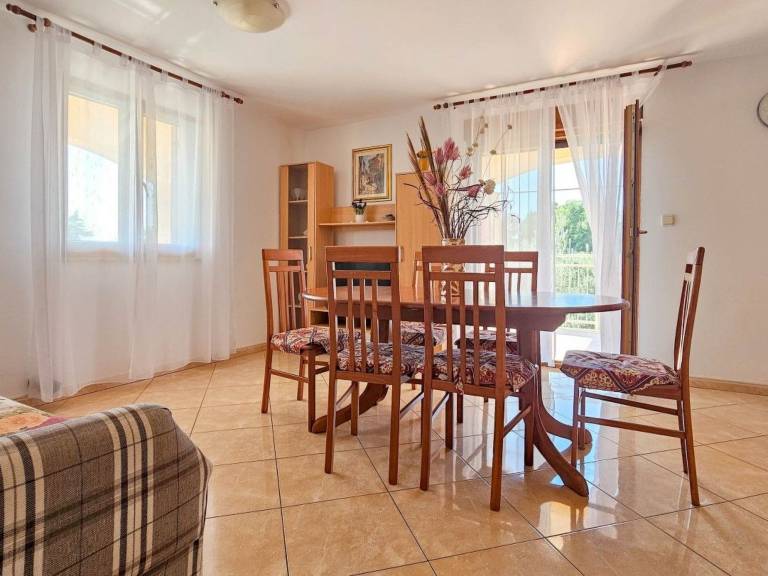 Apartment with barbeque — photo 4