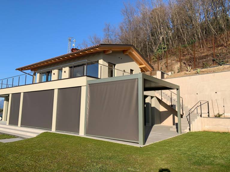 Vacation home with barbecue, yard & terrace | Mountain view — photo 3