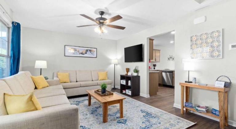 Pleasant house | Dogs allowed in Clarksville, TN