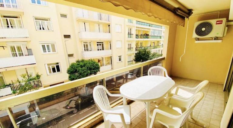 Holiday apartment with terrace & garden — photo 4