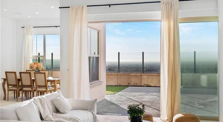 Villa | Pets are welcome in Foothill Ranch, CA