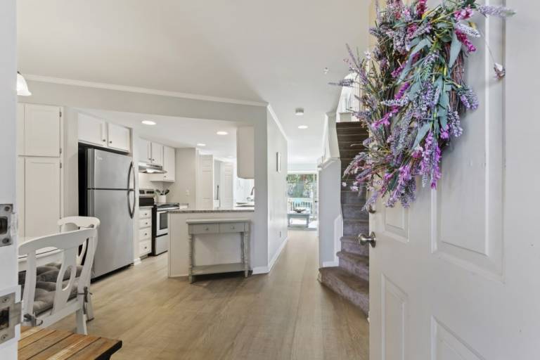 Condo with private pool — photo 3