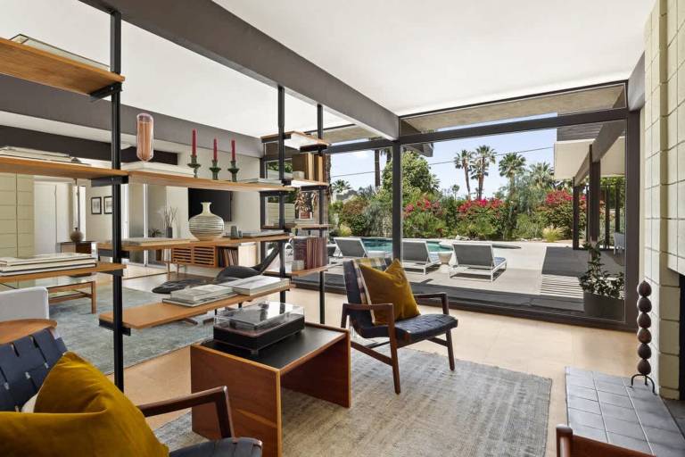 Hugh Kaptur Hideaway Villa — photo 2