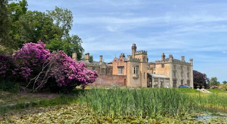 Wonderful vacation home with yard & terrace | Pets are welcome in Welshpool