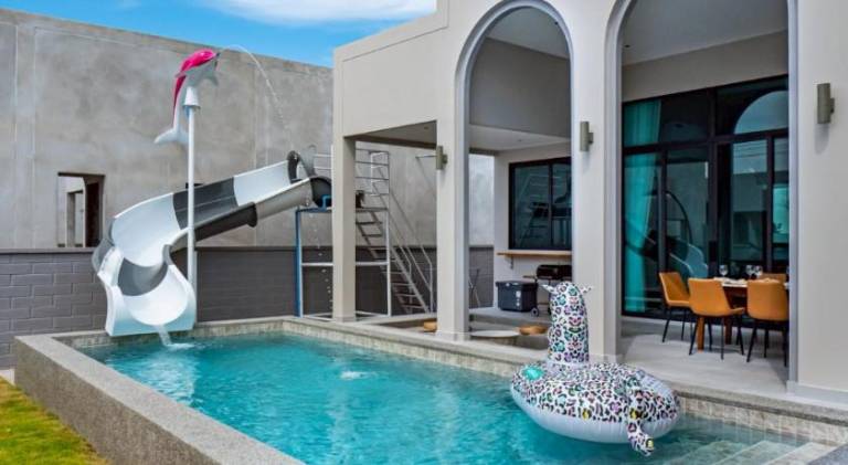 Nice villa with private pool & yard | Pets allowed — photo 4