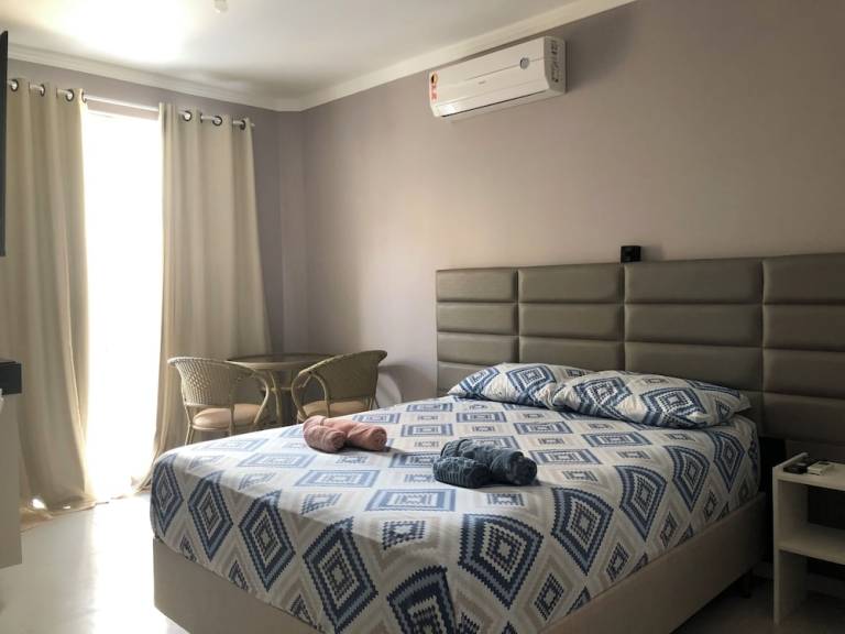Aparthotel Bombas