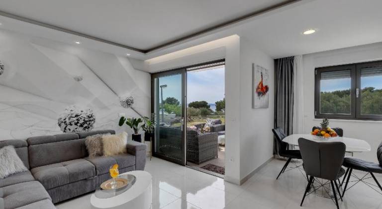 Holiday apartment | Beach nearby | Pets allowed in Brela