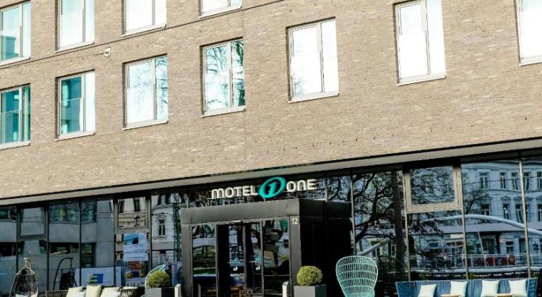 Motel One Bonn-Hauptbahnhof — photo 4