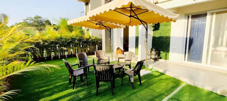 Vacation home with pool, barbecue & garden — photo 4