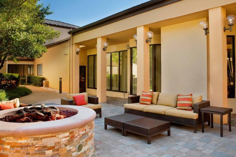 Courtyard by Marriott Dallas Las Colinas — photo 3