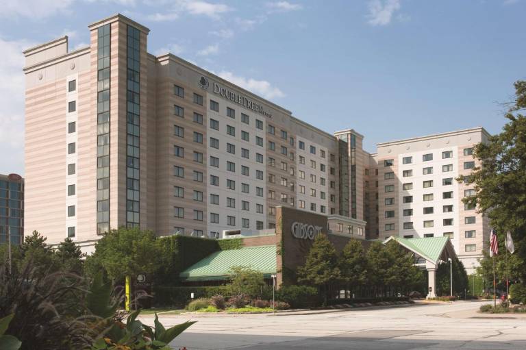 DoubleTree by Hilton Chicago O'Hare Airport - Rosemont in Rosemont, IL