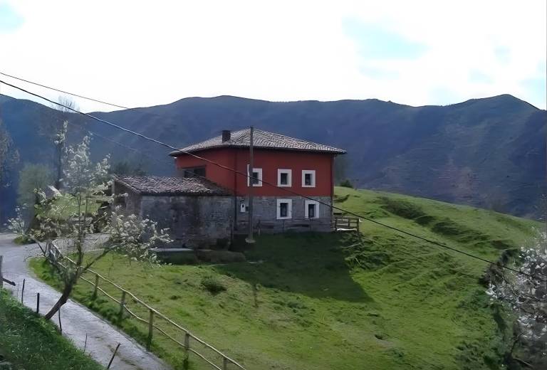 House  Cangas de Onís