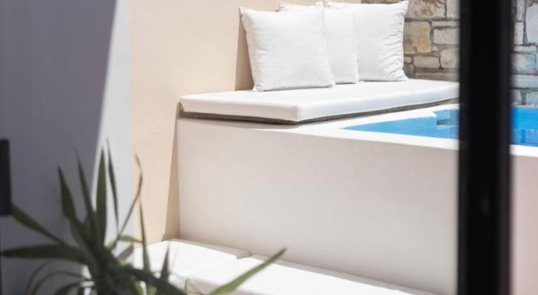 Rental apartment with pool — photo 4