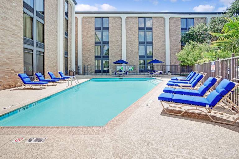 Spark by Hilton Richardson Dallas in Richardson, TX