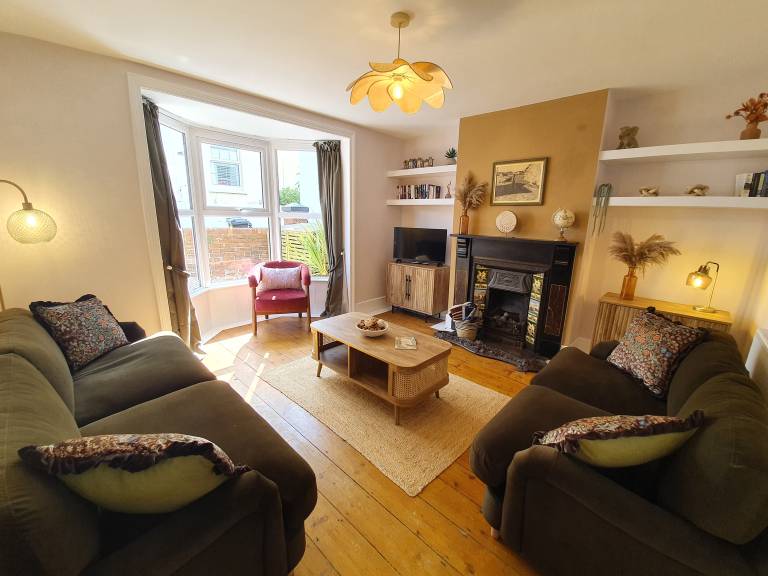Cottage with garden | Beach view in Weymouth