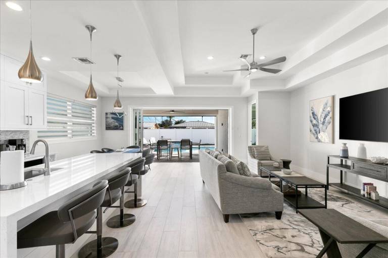 House North Naples