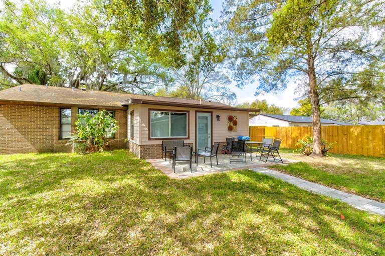 Lovely house with patio | Pets allowed — photo 2