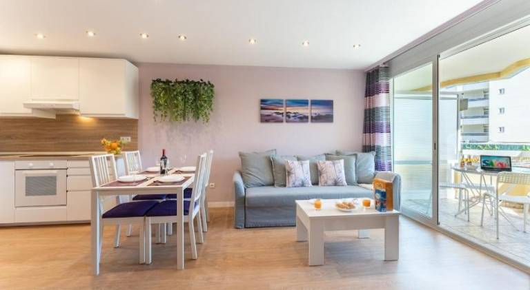 Salou-Alboran-Central-Pool-2bed-PortAventura-AA-WiFi18 — photo 2