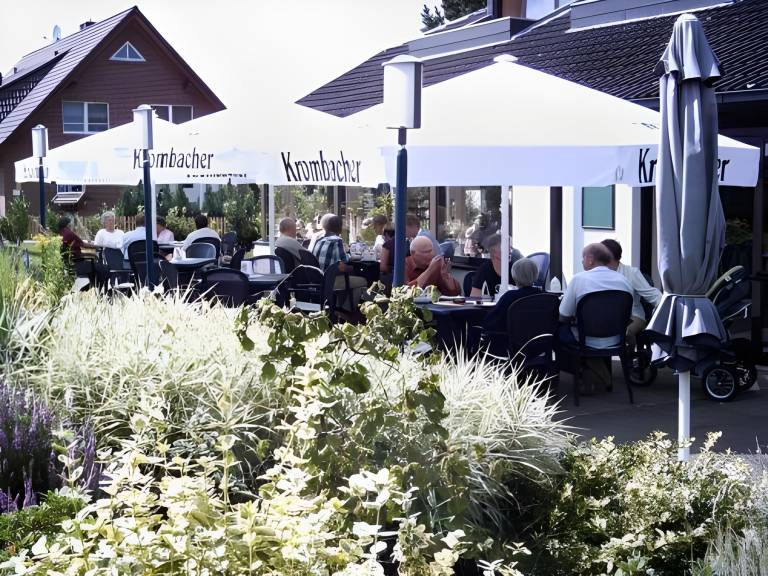 Pension Strohm im Lieth Cafe — photo 5