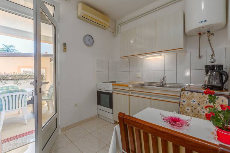 Studio flat with terrace Tar, Poreč (AS-6948-a) — photo 3