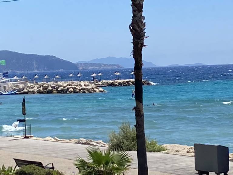 Family-friendly pleasant rental apartment | Sea view | Beach nearby | Pets are welcome — photo 3