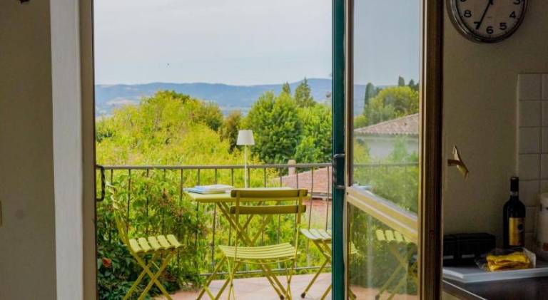 Holiday apartment with terrace — photo 3