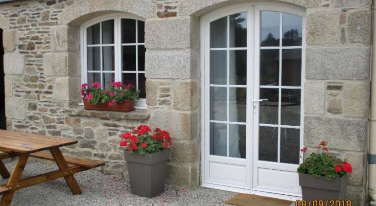House with garden, terrace & BBQ in Morlaix