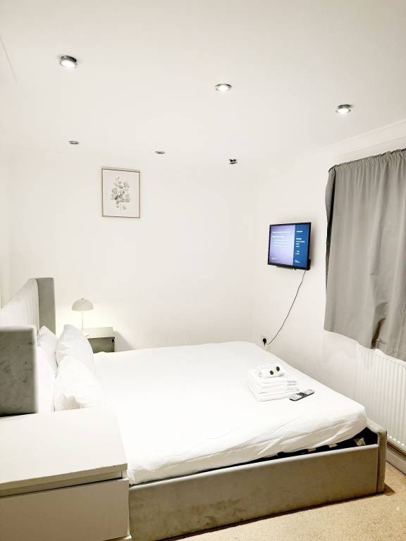 Leilighet Ealing