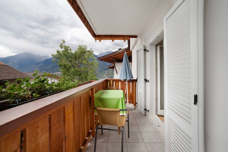 Child-friendly beautiful rental apartment with pool | Mountain view | Pets allowed — photo 4