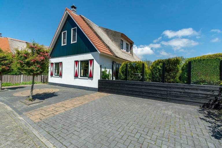 Fully equipped villa with patio & yard | Pets are welcome in Callantsoog