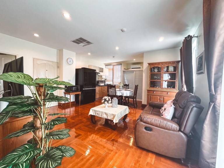 Apartment Phrom Phong