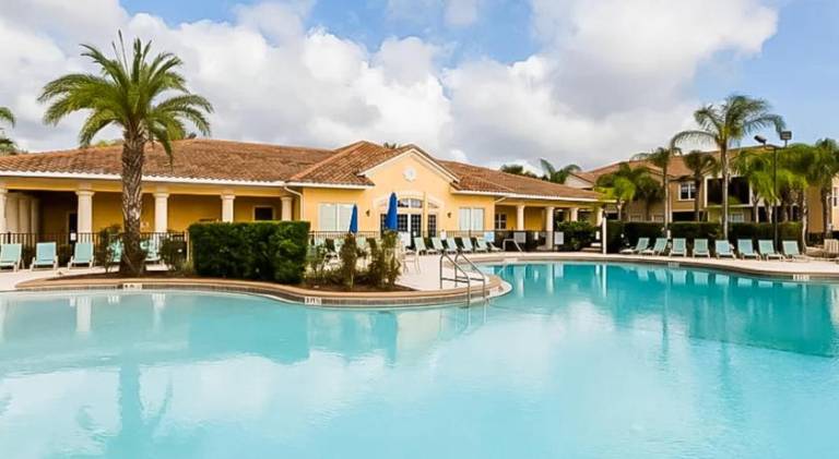 Fully equipped house with heated pool | Pet-friendly in Kissimmee, FL