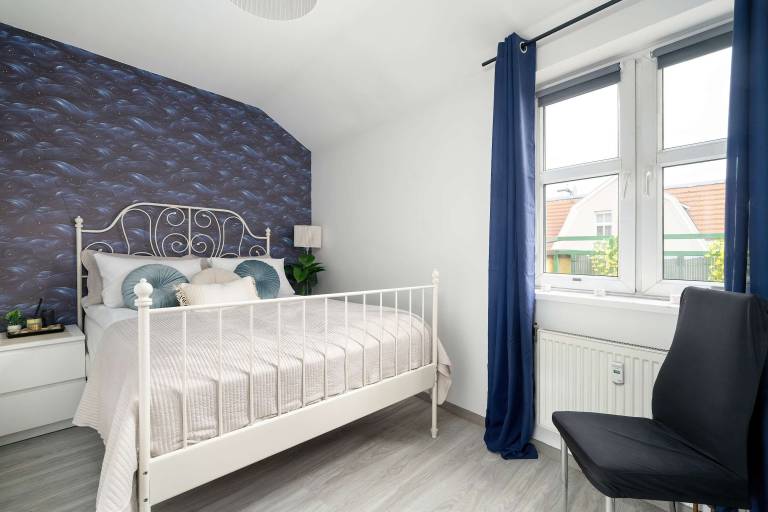 Przemys owa 50 Pozna Charming Apartment with Parking Balcony — photo 2