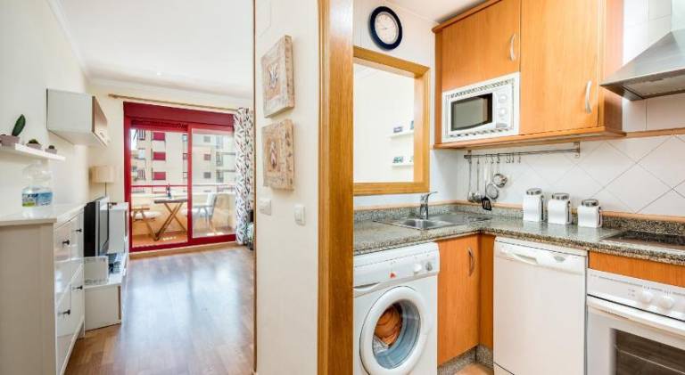 Apartment with hot tub, pool & patio | Suitable for remote work — photo 3