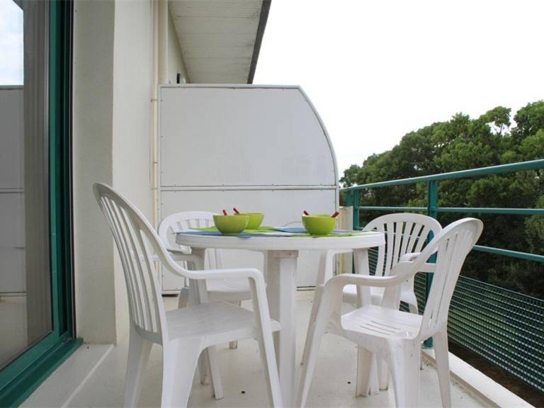 Studio/Mezzanine La Rochelle - 4 People, Balcony, Parking — photo 3